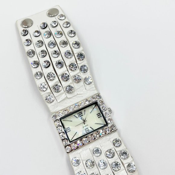 NWOT - Charming Charlie - White Faux Leather Jeweled Mother of Pearl Watch - Picture 6 of 6